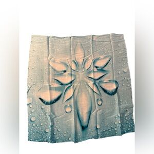 Blue Lagoon Iceland Scarf in Blue and White